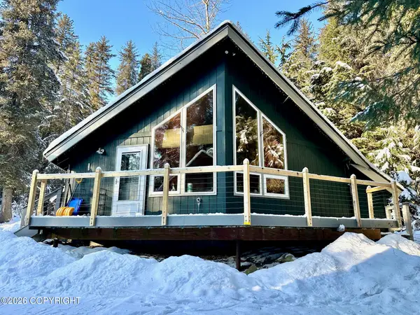 130 Birdhouse Loop, Girdwood, AK 99587
