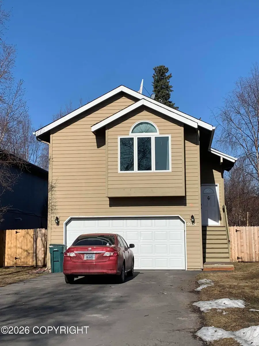 9751 Newhaven Loop, Anchorage, AK 99507 - #2