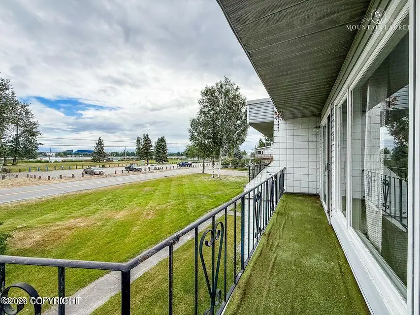 3333 Lakeshore Drive #5, Anchorage, AK 99517 - #3