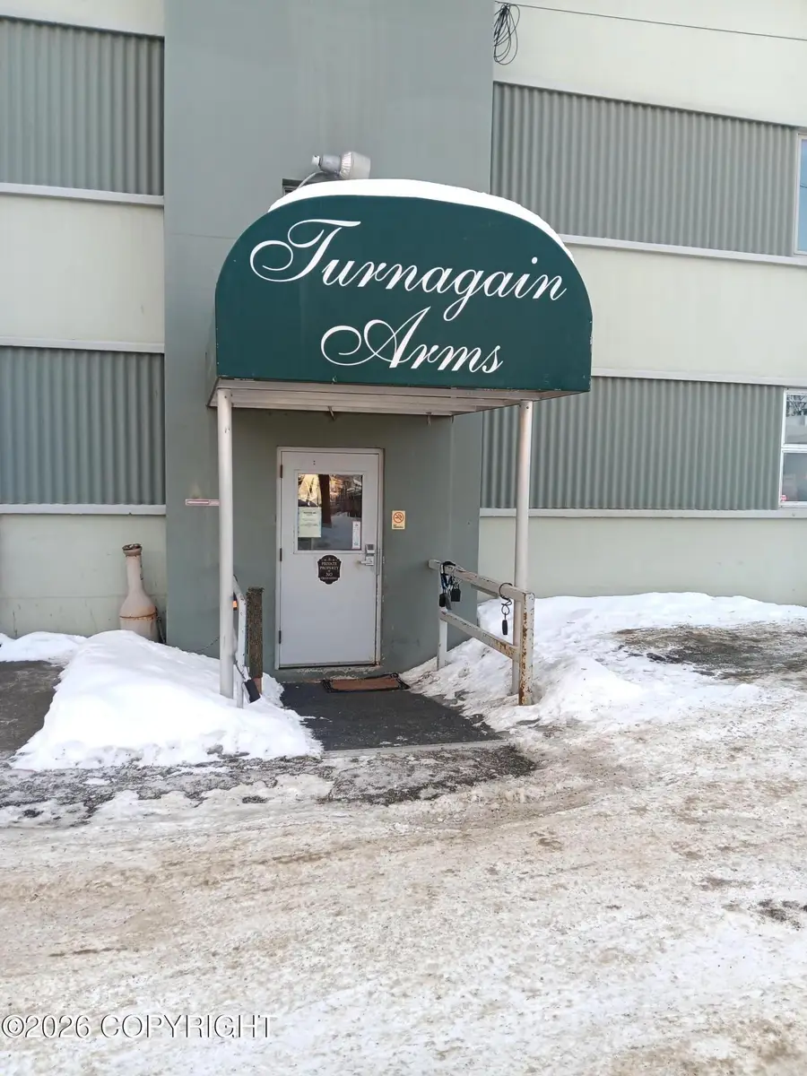 525 W 3rd Avenue #7, Anchorage, AK 99501 - #3