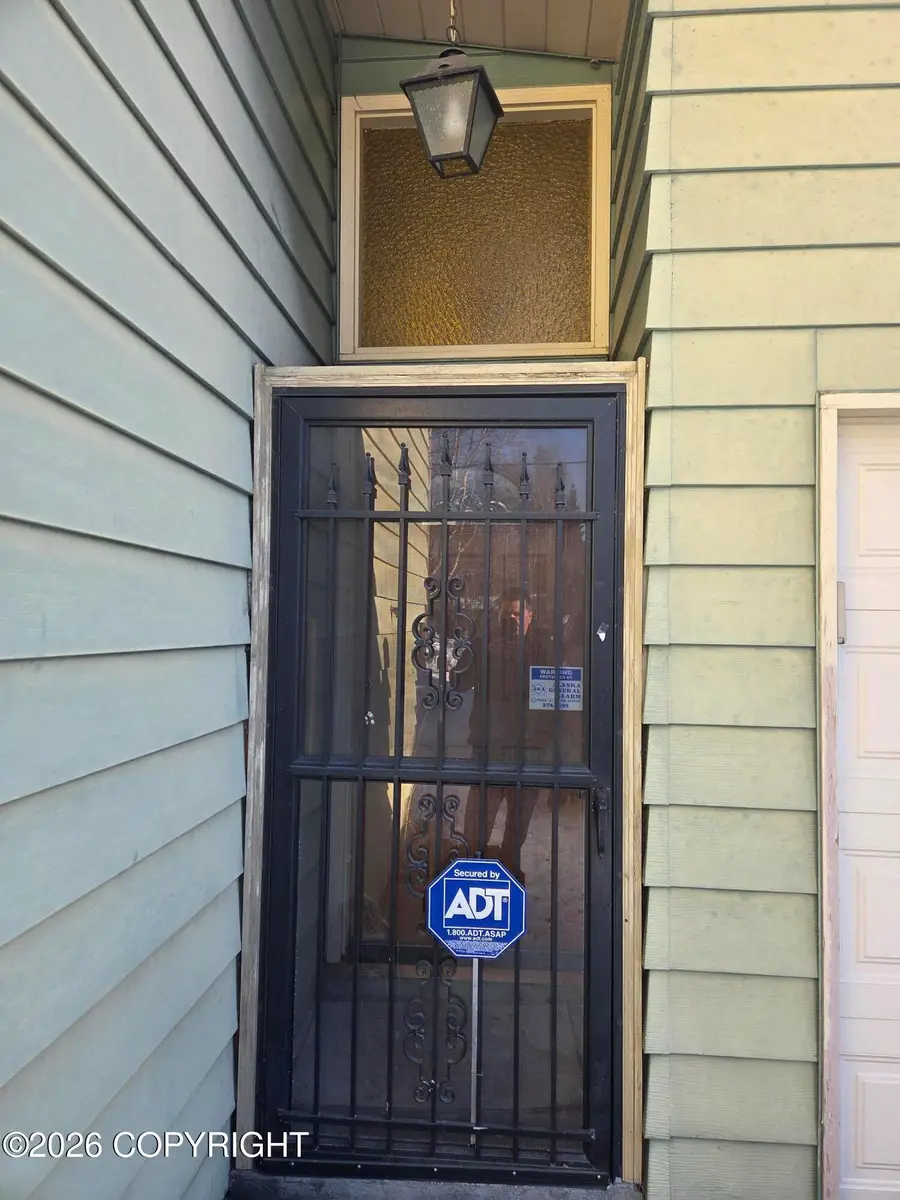 2531 Mckenzie Drive, Anchorage, AK 99517 - #3