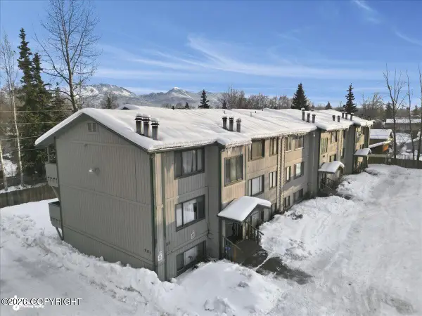 261 Mccarrey #16B, Anchorage, AK 99508
