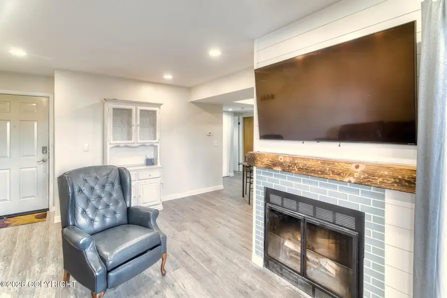 7232 Foxridge Circle #9H, Anchorage, AK 99518 - #3