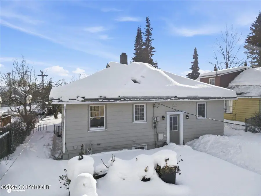 629 W 15th Avenue, Anchorage, AK 99501 - #2