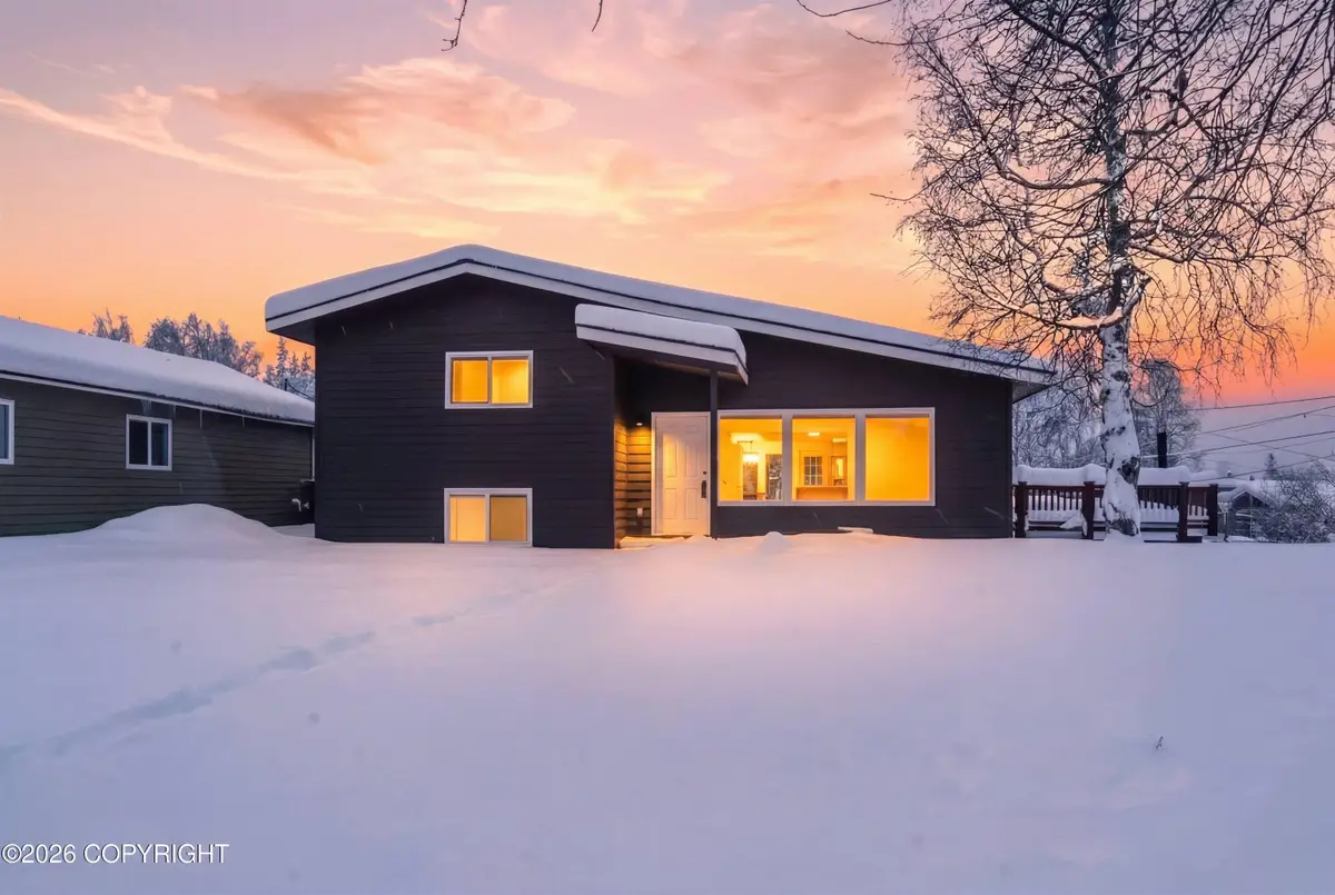 800 W 21st Avenue, Anchorage, AK 99503 - Image #1
