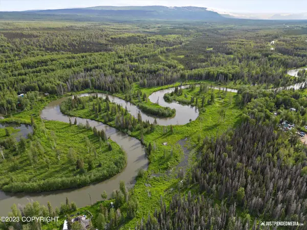 D001 W Armstrong Road, Houston, AK 99623