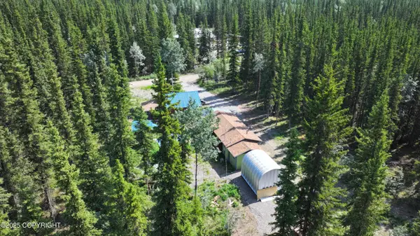 8 E B Street, Tok, AK 99780