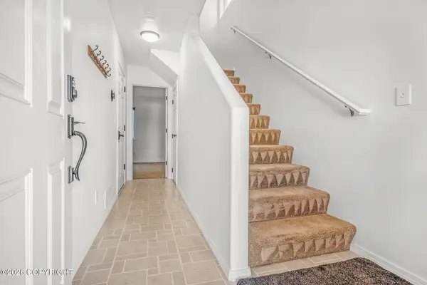 2681 Lauren Creek Loop #33, Anchorage, AK 99507