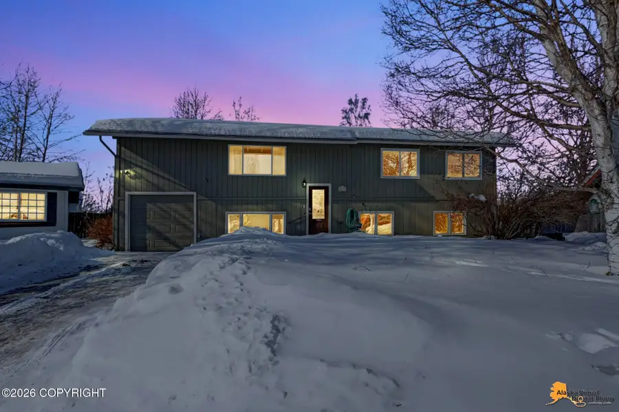 2631 Lyvona Lane, Anchorage, AK 99502 - #2