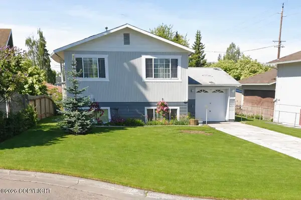 312 Thomas Circle, Anchorage, AK 99508