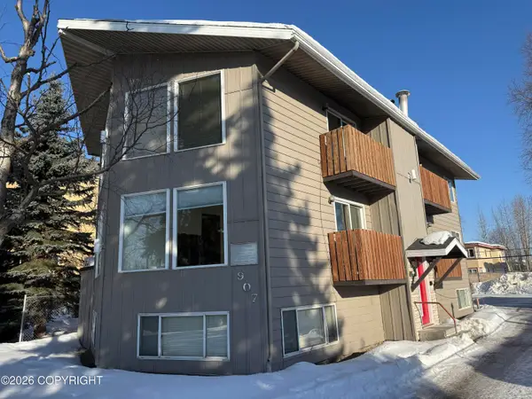 907 W 27th Avenue, Anchorage, AK 99503