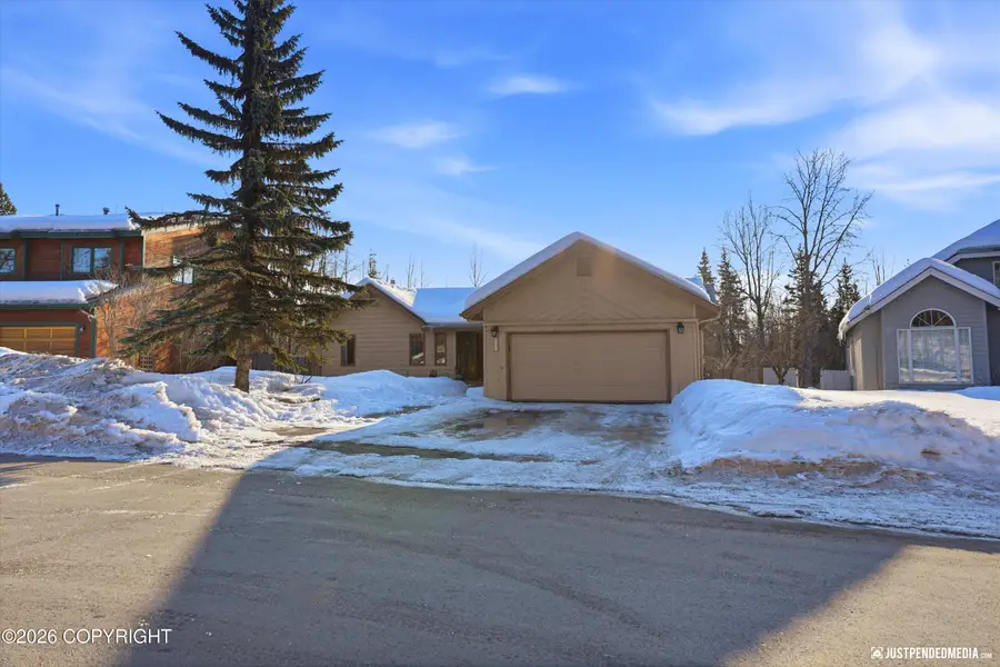 8211 Summerset Drive, Anchorage, AK 99518 - #3