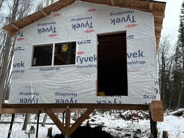 25868 N Glenn Highway, Sutton, AK 99674