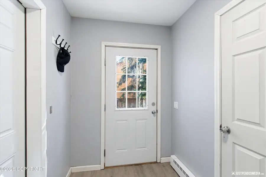 8201 Frank Street, Anchorage, AK 99518 - #3