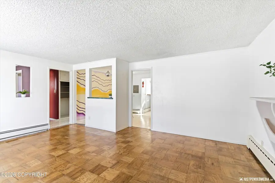 1923 Talkeetna Street, Anchorage, AK 99508 - #3