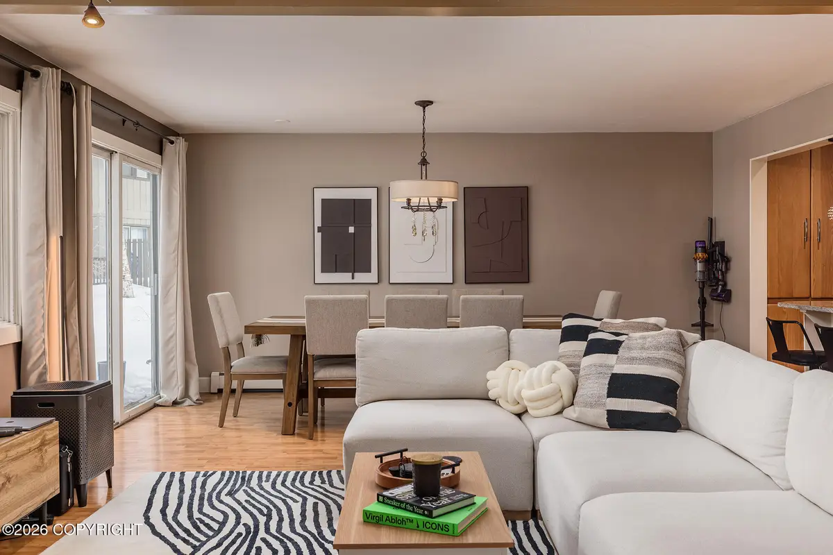 654 Highlander Circle, Anchorage, AK 99518 - #1