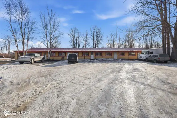 375 N Valley Way, Palmer, AK 99645