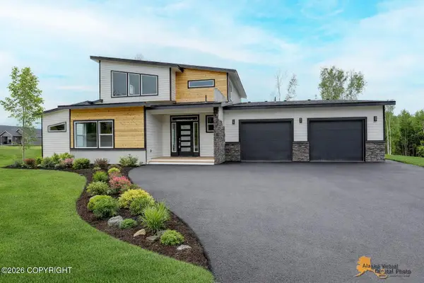 3261 S Charming Valley Loop, Palmer, AK 99645