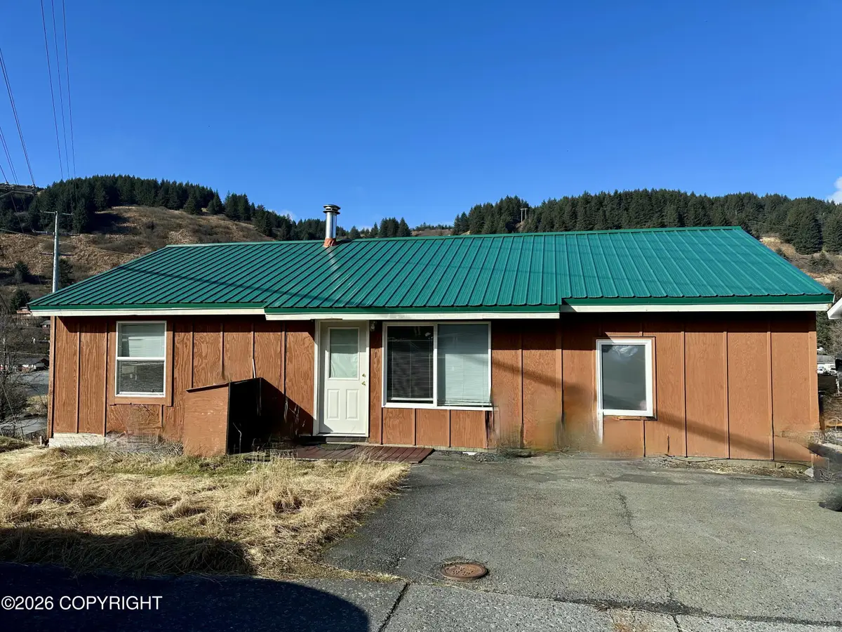 511 Carolyn Street, Kodiak, AK 99615 - #1