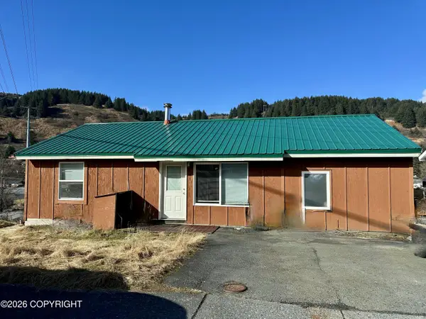 511 Carolyn Street, Kodiak, AK 99615