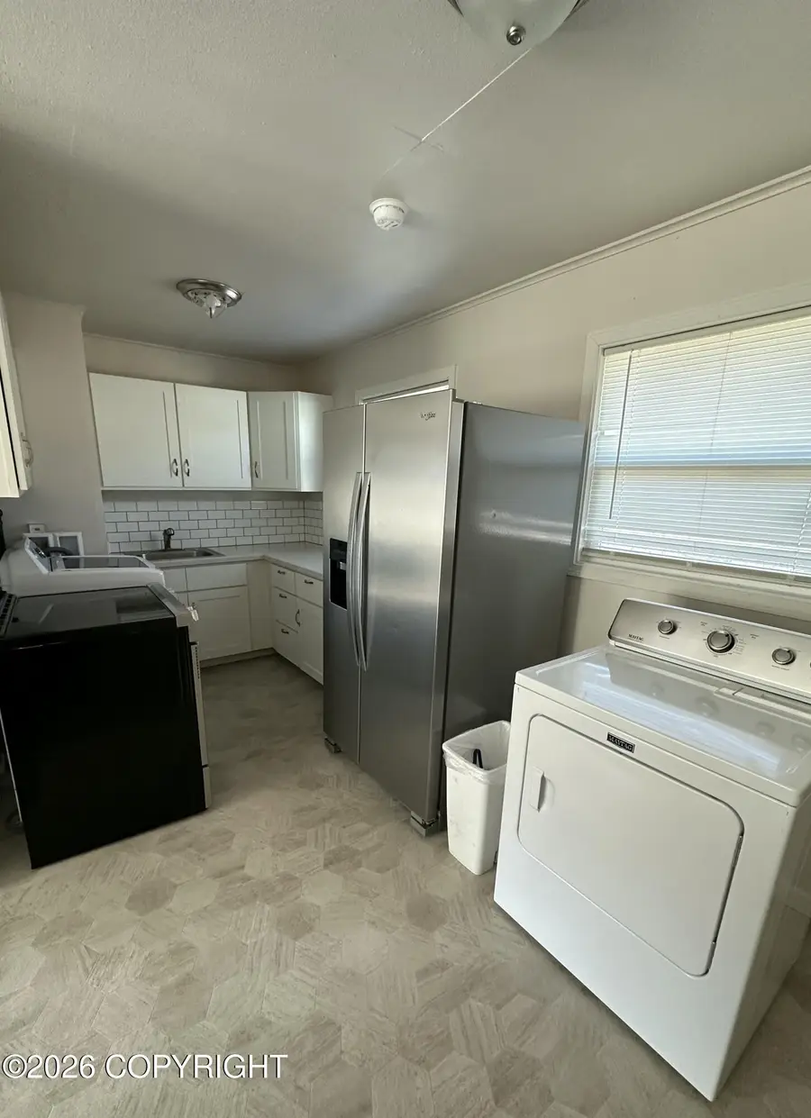511 Carolyn Street, Kodiak, AK 99615 - #3