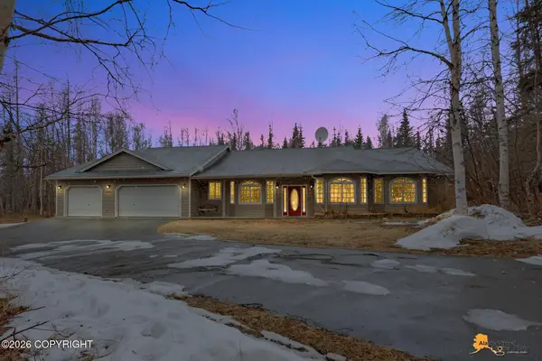 2004 N Saddle Horse Drive, Wasilla, AK 99654