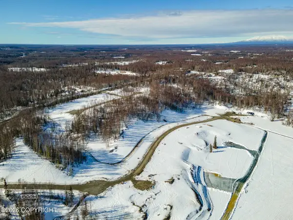 5596 S Corkey Boulevard, Big Lake, AK 99652