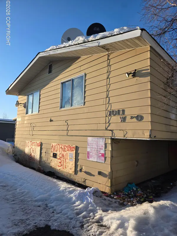 1011 W 30th Avenue, Anchorage, AK 99503
