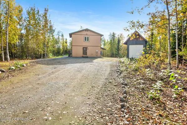 364 N Arctic Loon Circle, Wasilla, AK 99623