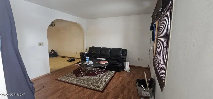 8132 Seacliff Street, Anchorage, AK 99502 - #2