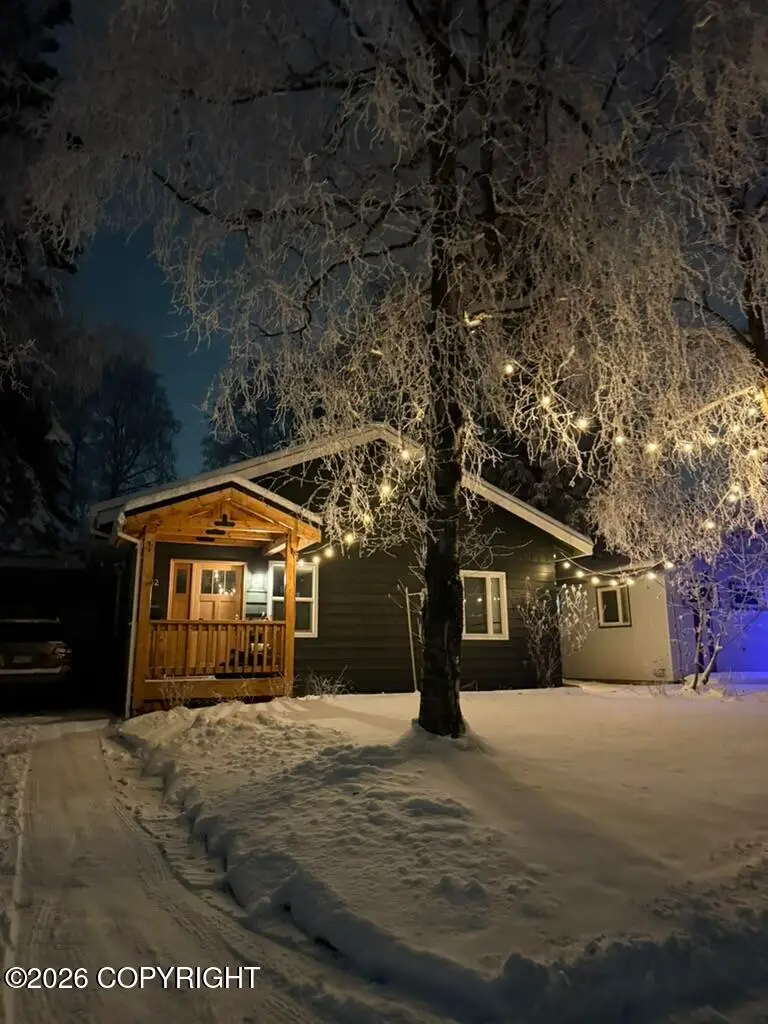 1852 E 26th Avenue, Anchorage, AK 99508 - #2
