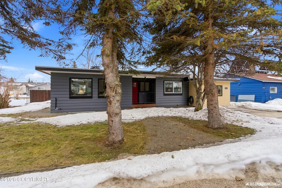 2304 Mckinley Avenue, Anchorage, AK 99517 - #3