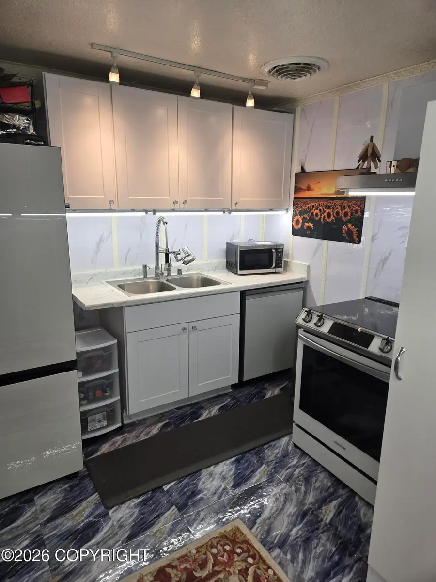 4322 Reka Drive #4322, Anchorage, AK 99508 - #3