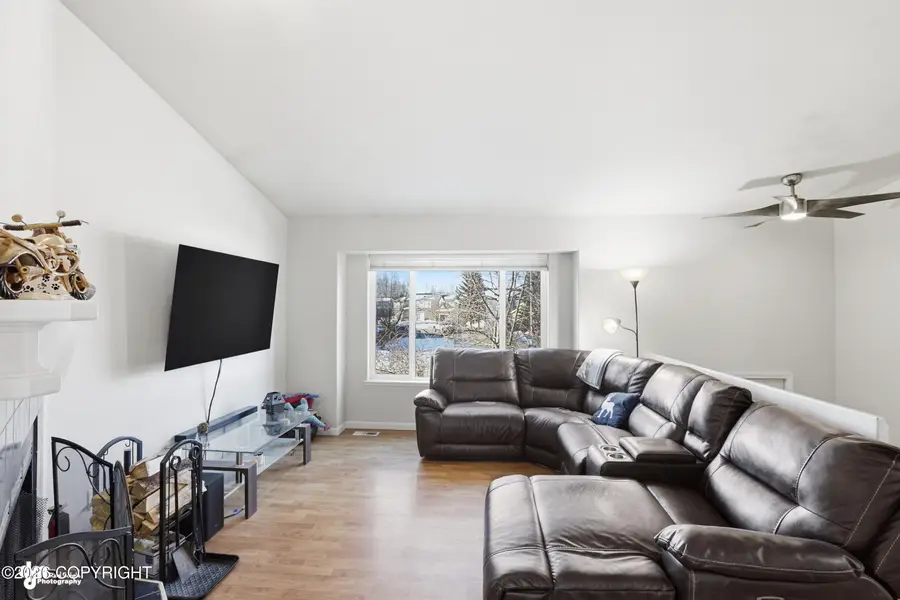 2011 Courage Circle, Anchorage, AK 99507 - #3