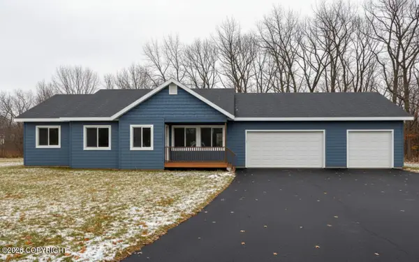 8954 E Honey Bear Circle, Palmer, AK 99645