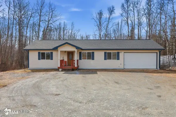 224 W Heritage Drive, Wasilla, AK 99654