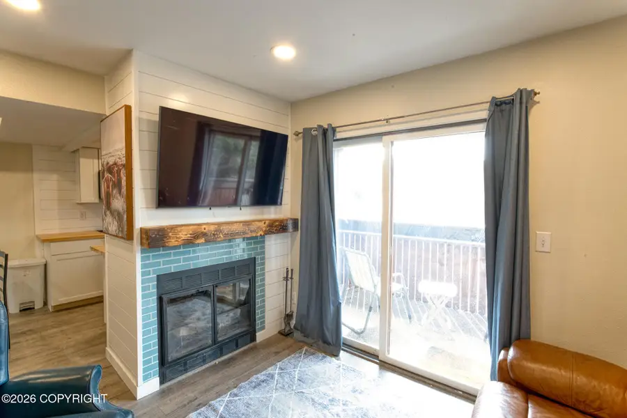 7232 Foxridge Circle #9H, Anchorage, AK 99518 - #3