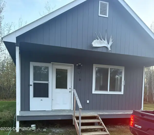 13941 W Klutina Drive, Big Lake, AK 99652