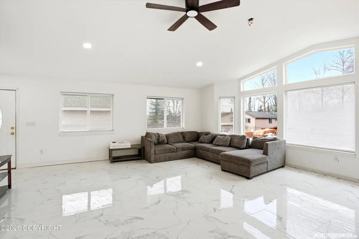 801 Irwin Street, Anchorage, AK 99508 - #1