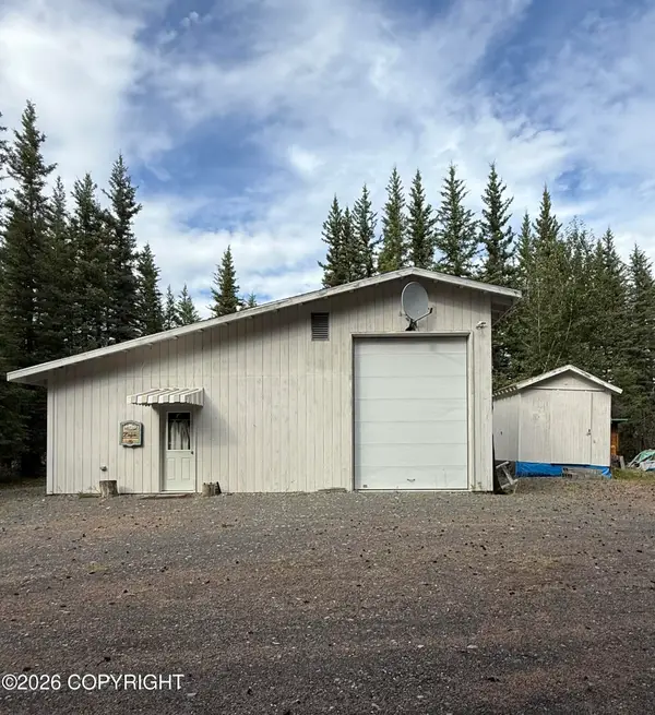 000 Silver Spring Loop Road, Copper Center, AK 99573