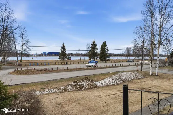 3333 Lakeshore Drive #6, Anchorage, AK 99517