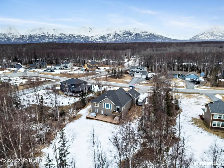 7658 E Wolf Creek Road, Wasilla, AK 99654 - Image #3