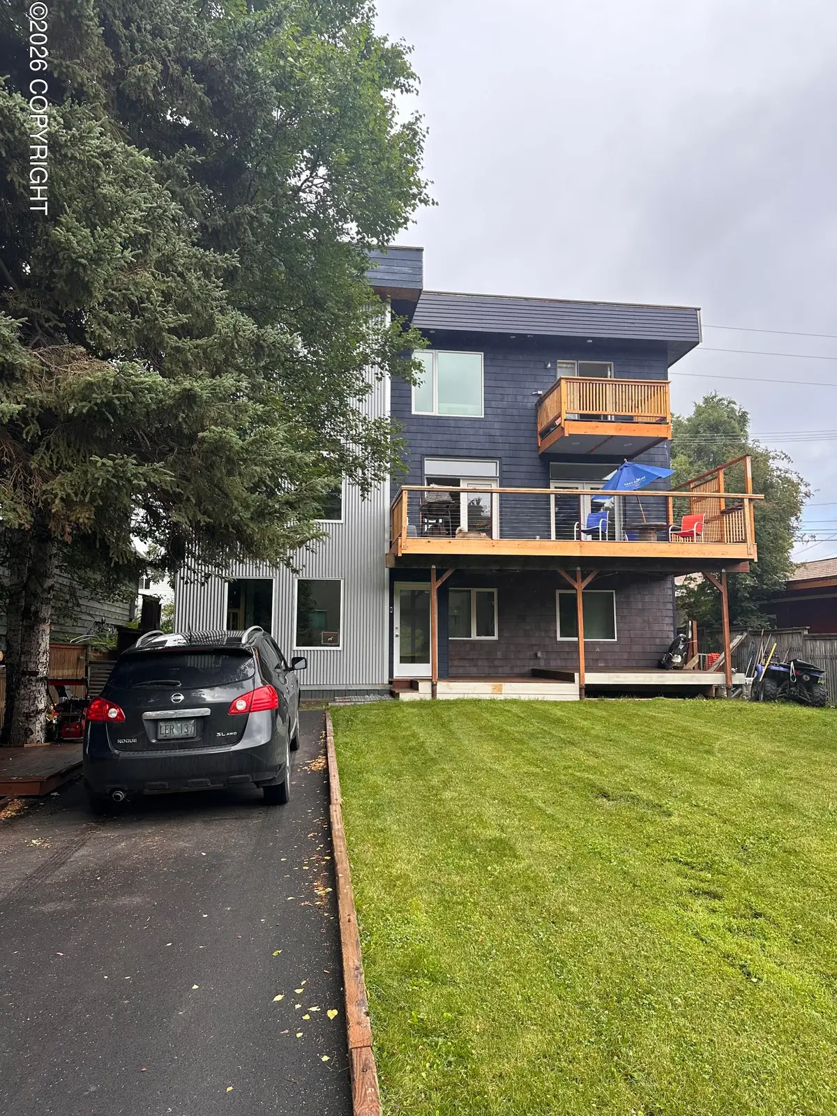 325 E 11th Avenue, Anchorage, AK 99501 - #1
