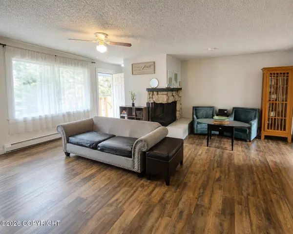 4414 E 6th Avenue, Anchorage, AK 99508