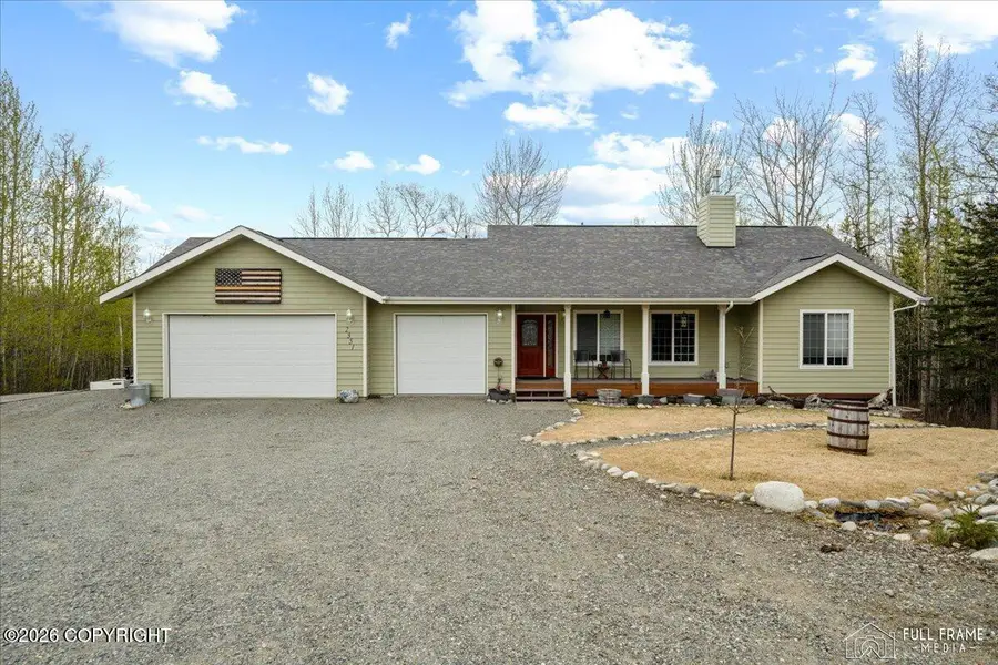 2351 S Colleen Street, Palmer, AK 99645 - #2