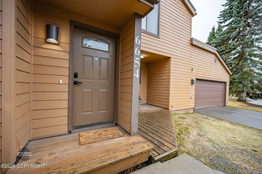 6654 Lakeway Drive, Anchorage, AK 99502 - #3