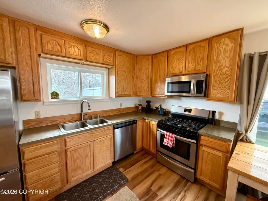 6530 E 9th Avenue, Anchorage, AK 99504 - #3