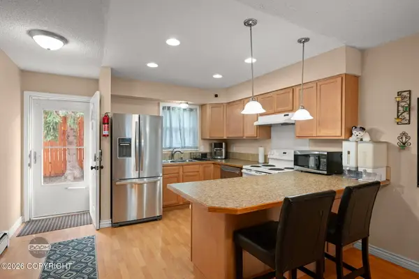 400 E 24th Avenue #19, Anchorage, AK 99503