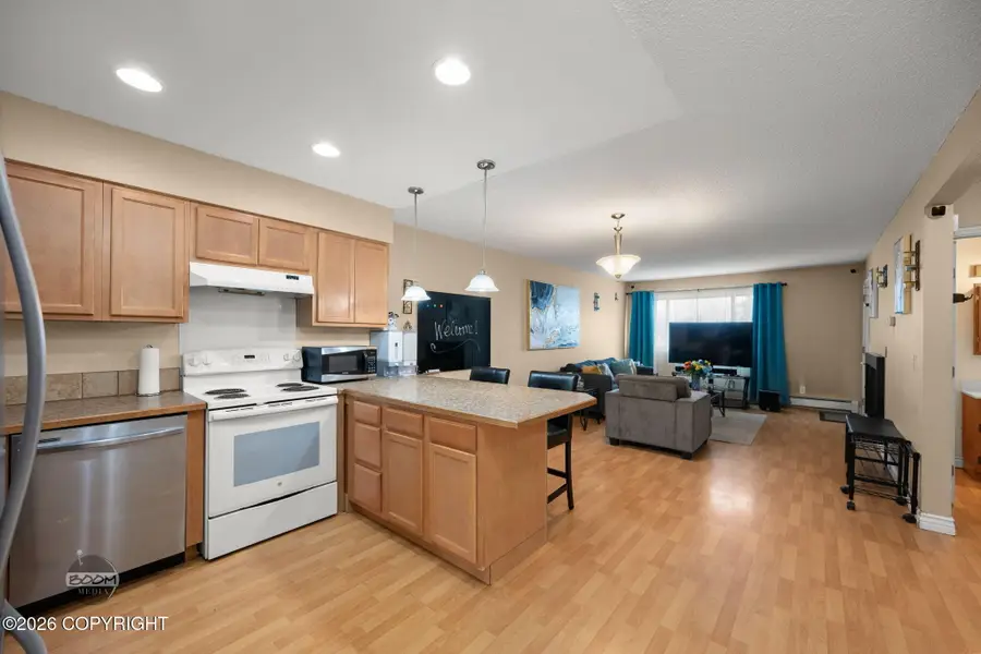 400 E 24th Avenue #19, Anchorage, AK 99503 - #3