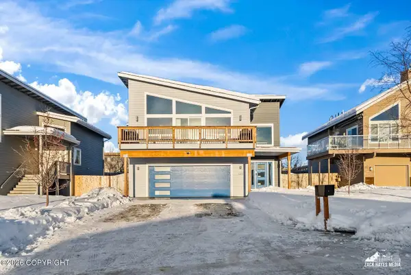 1215 Northpointe Bluff Drive, Anchorage, AK 99501